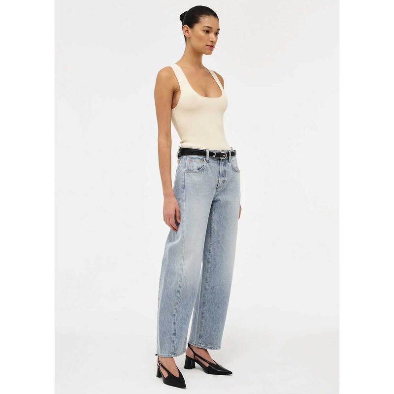 Neuw Amber Barrel Vogue Jeans image number 3